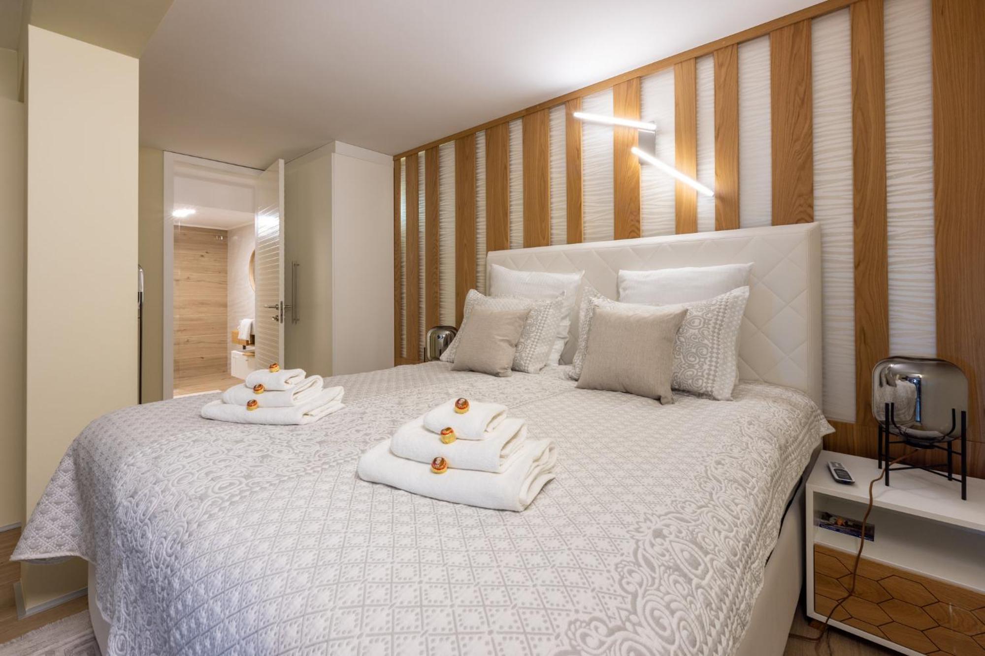 Panoramica Apartment With Whirlpool ซริกเวนิซา ภายนอก รูปภาพ