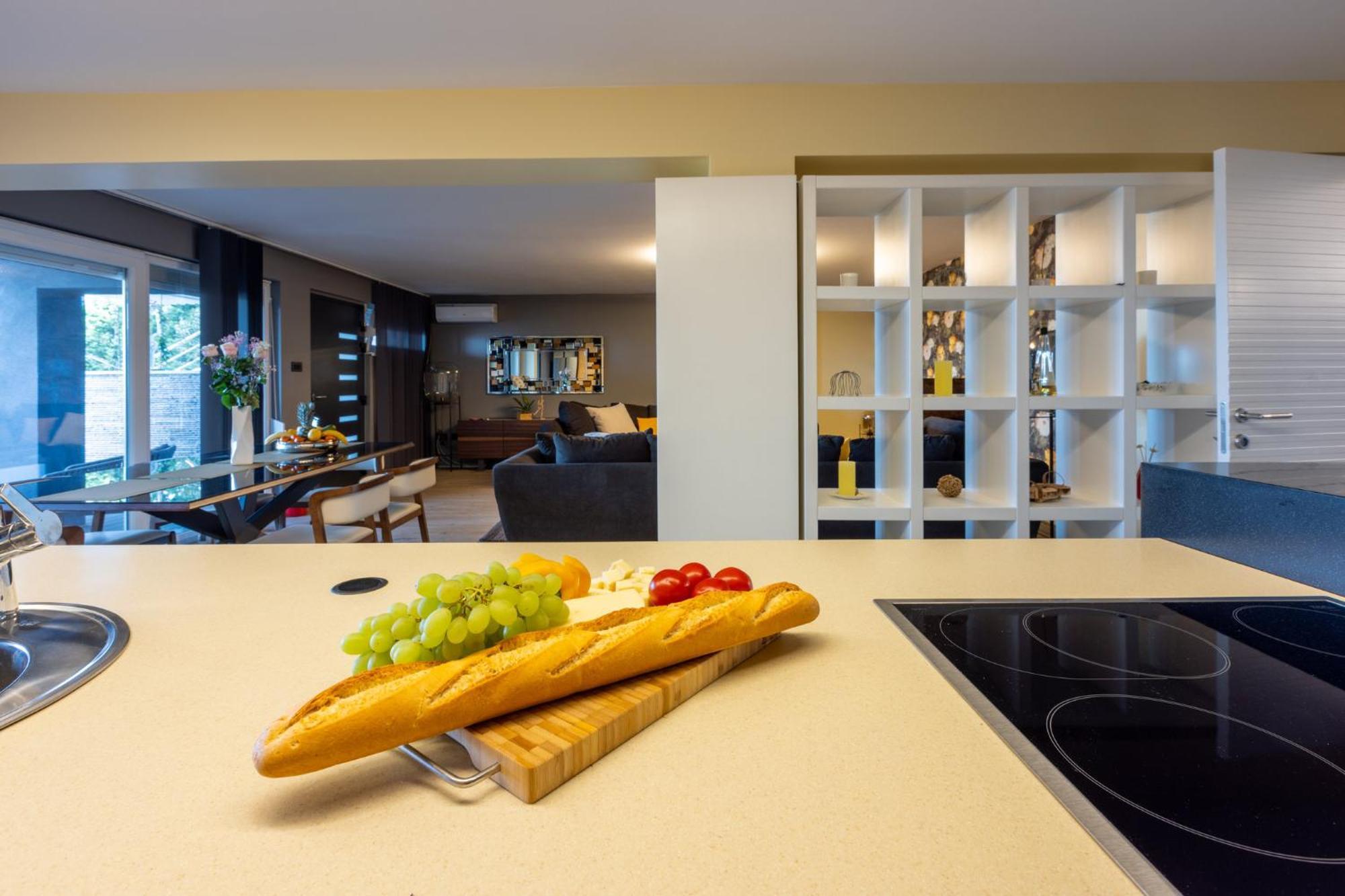 Panoramica Apartment With Whirlpool ซริกเวนิซา ภายนอก รูปภาพ