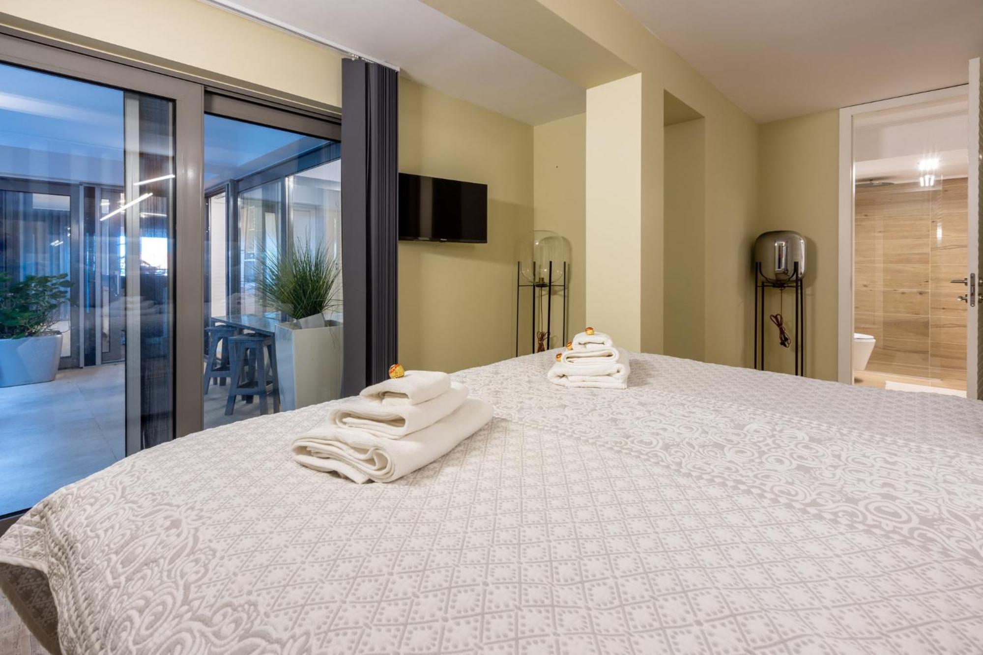 Panoramica Apartment With Whirlpool ซริกเวนิซา ภายนอก รูปภาพ