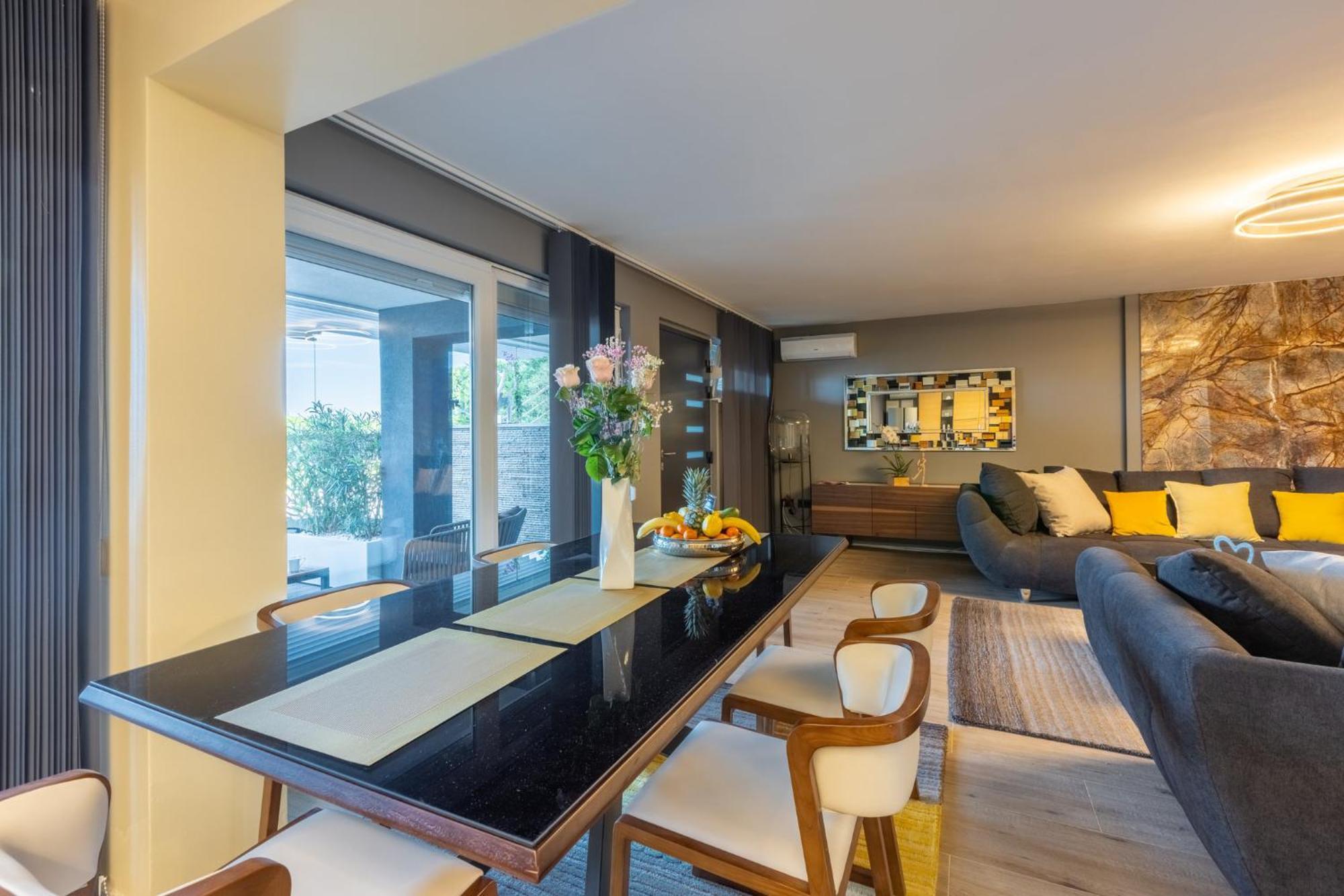 Panoramica Apartment With Whirlpool ซริกเวนิซา ภายนอก รูปภาพ