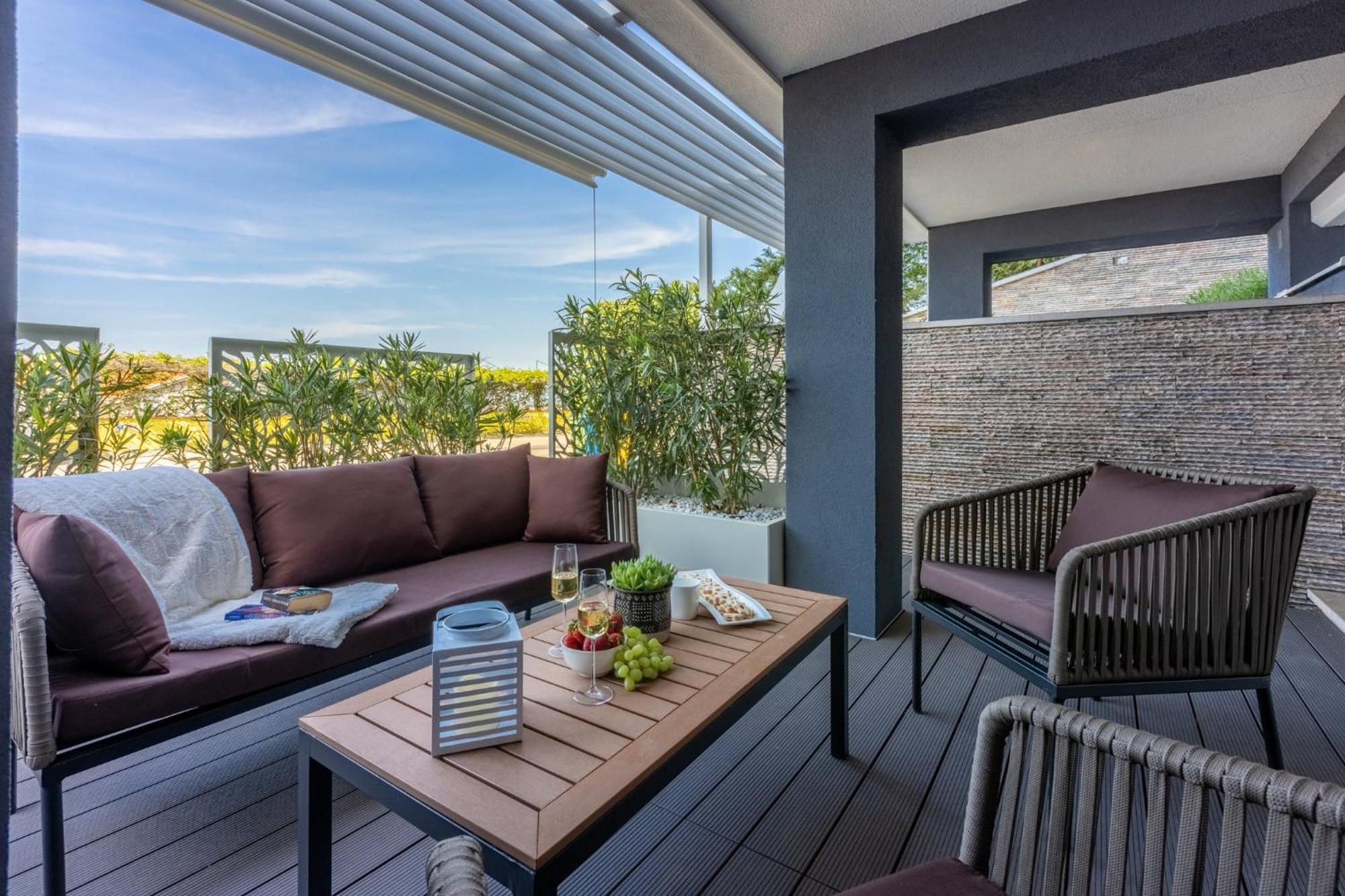 Panoramica Apartment With Whirlpool ซริกเวนิซา ภายนอก รูปภาพ